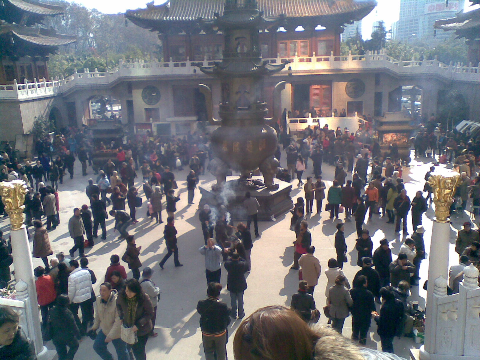 people squared jing an temple